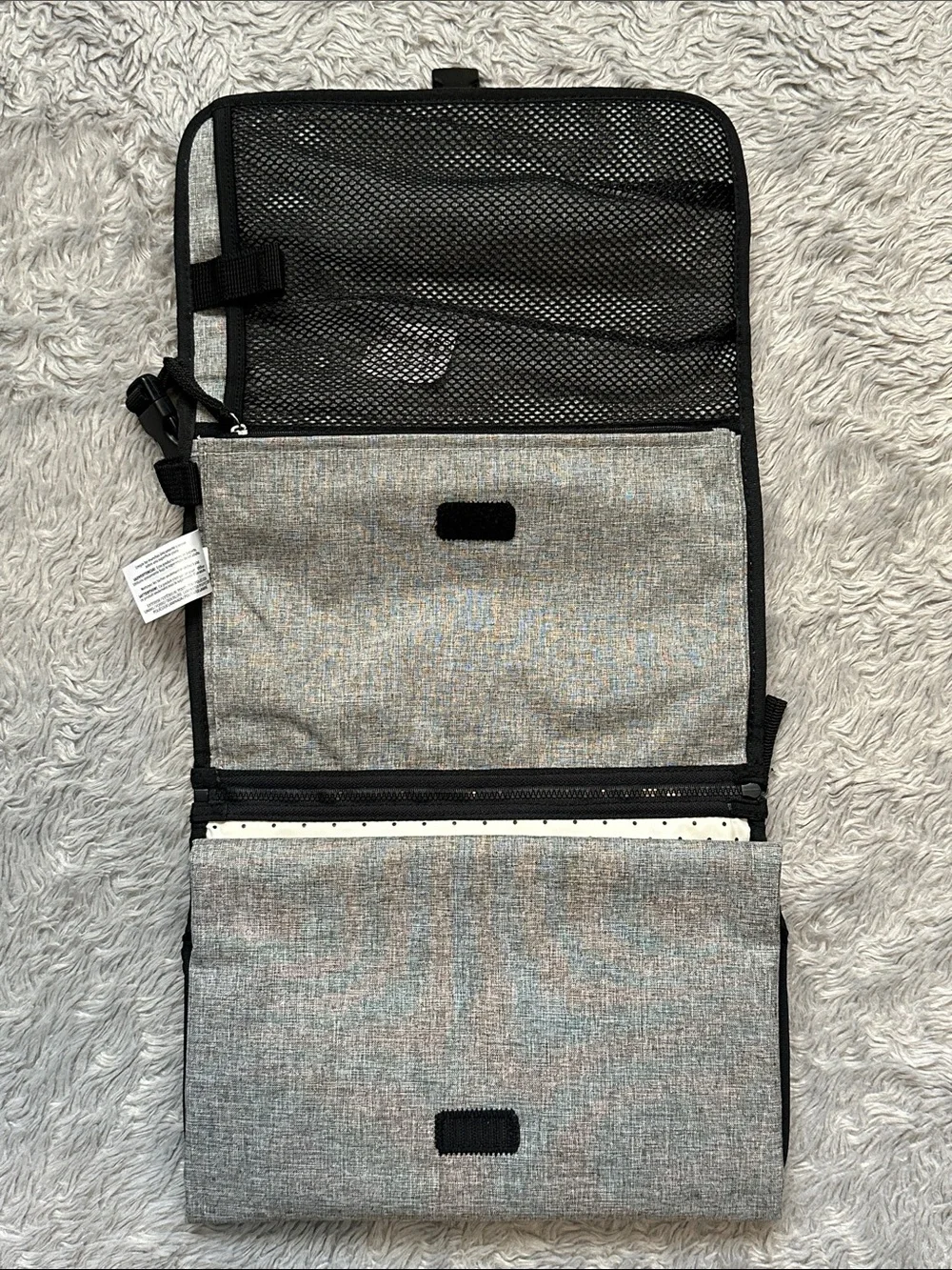 NWOT Skip Hop Gray & Cream Polka Dot Portable Baby Changing Mat